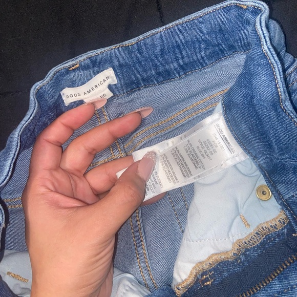 Good American Jeans - Picture 6 of 8